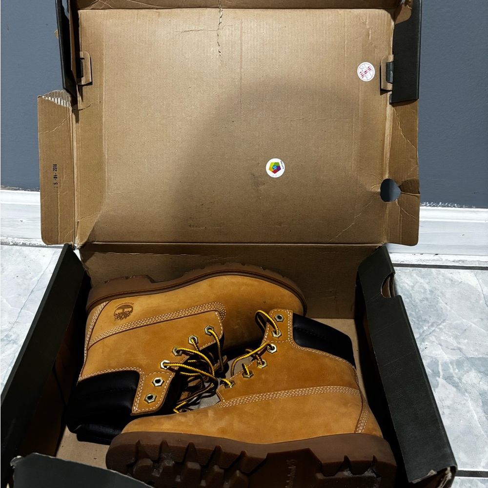 Timberland Brown and Black Leather Boots